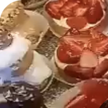 Tartelettes aux fraises en vitrine